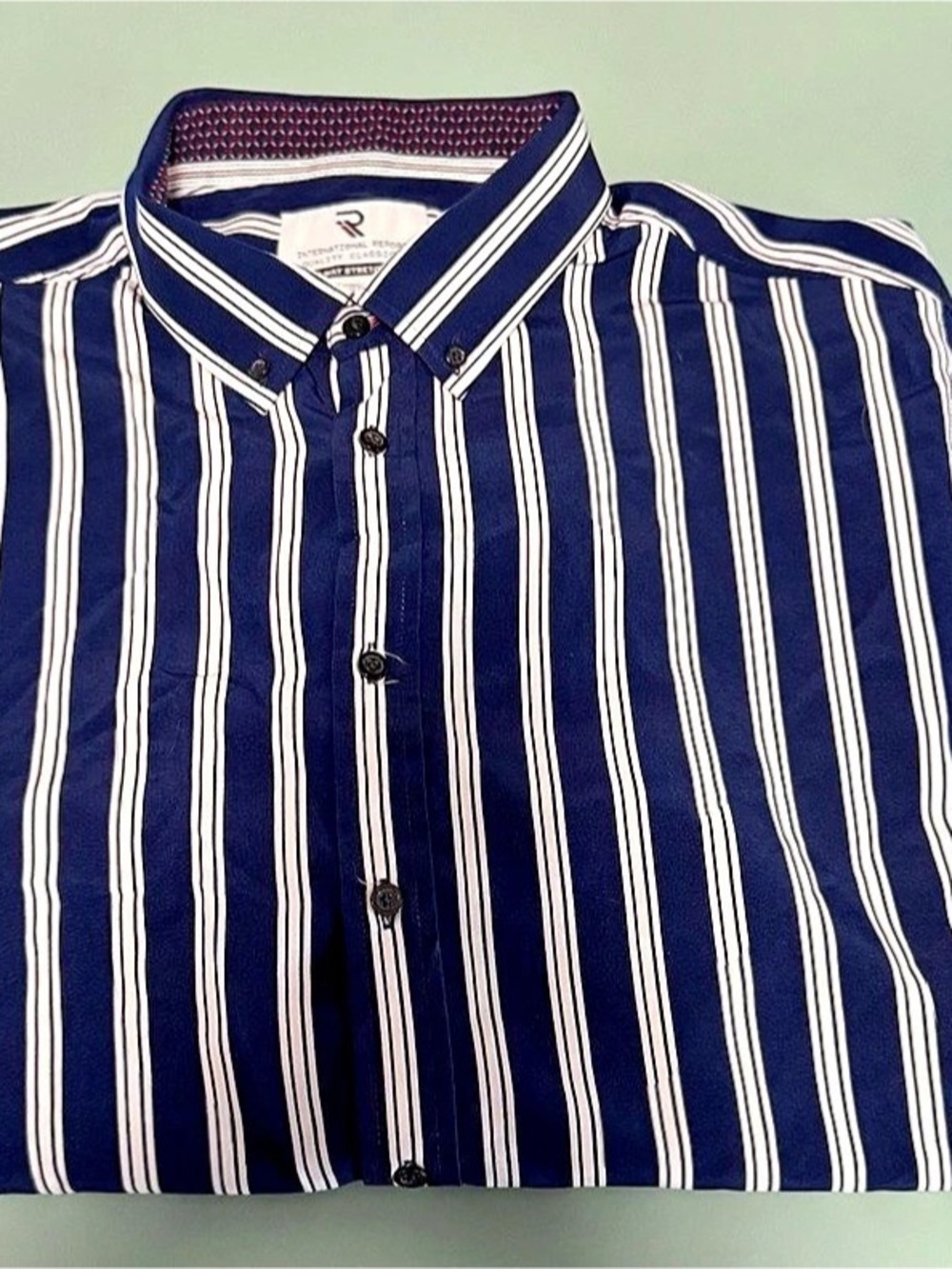International Report Men's Striped Shirt Size Large black white blue Long Sleeve